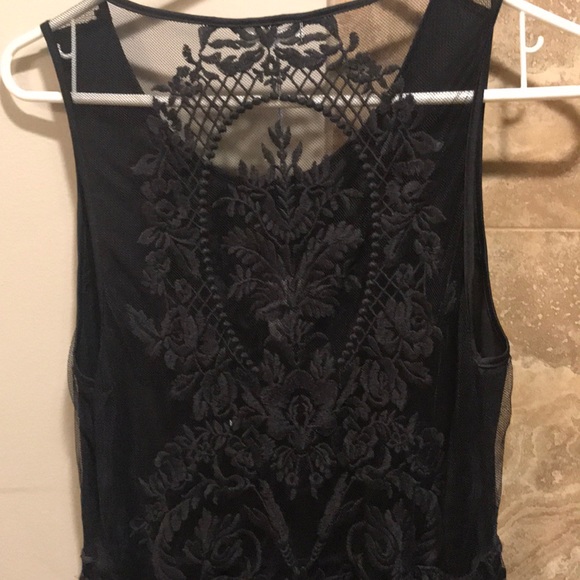 New black lace dress - Picture 4 of 7